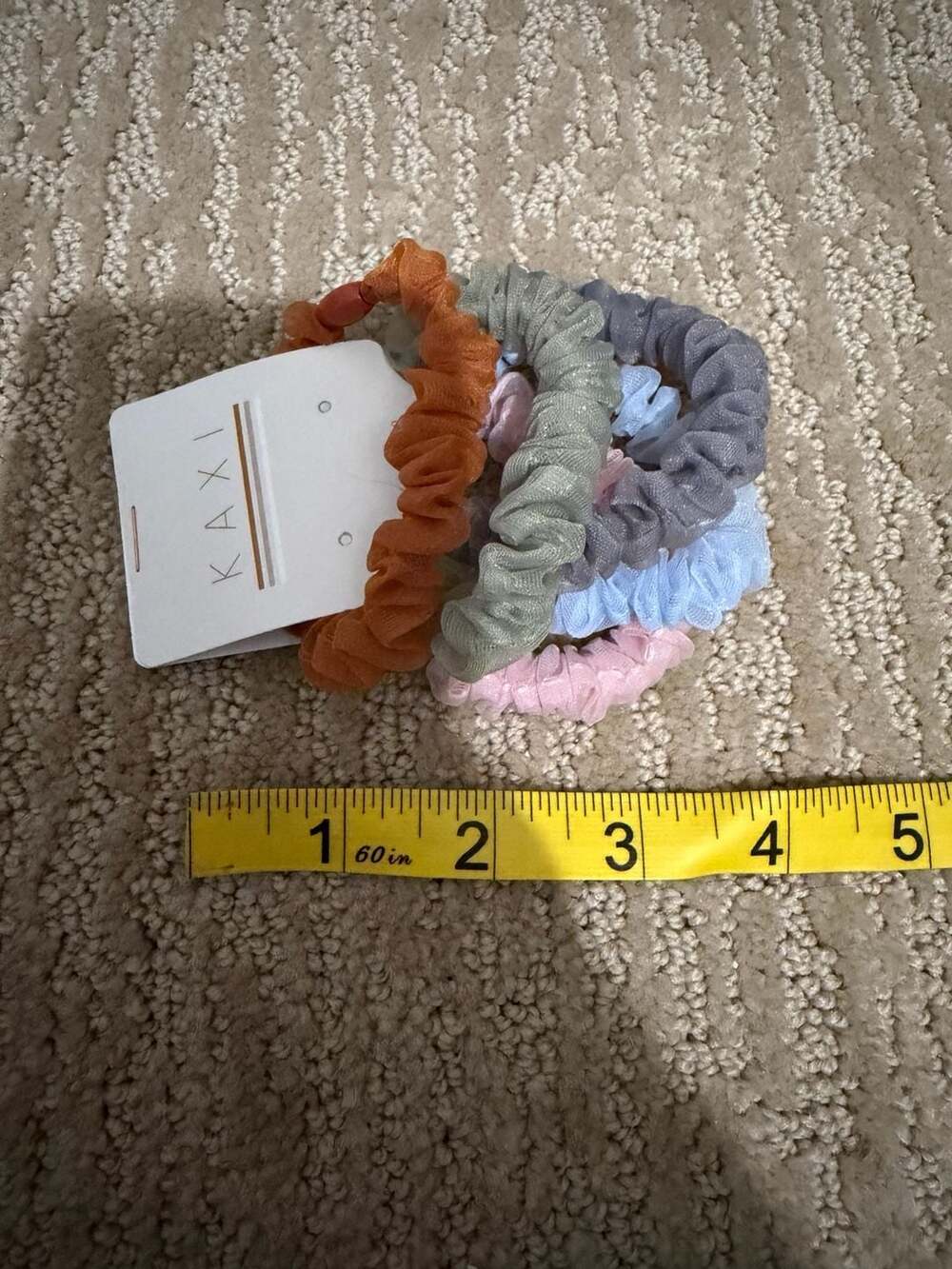 Kaxi Multi-Color Mesh Scrunchie Set - Picture 4 of 4